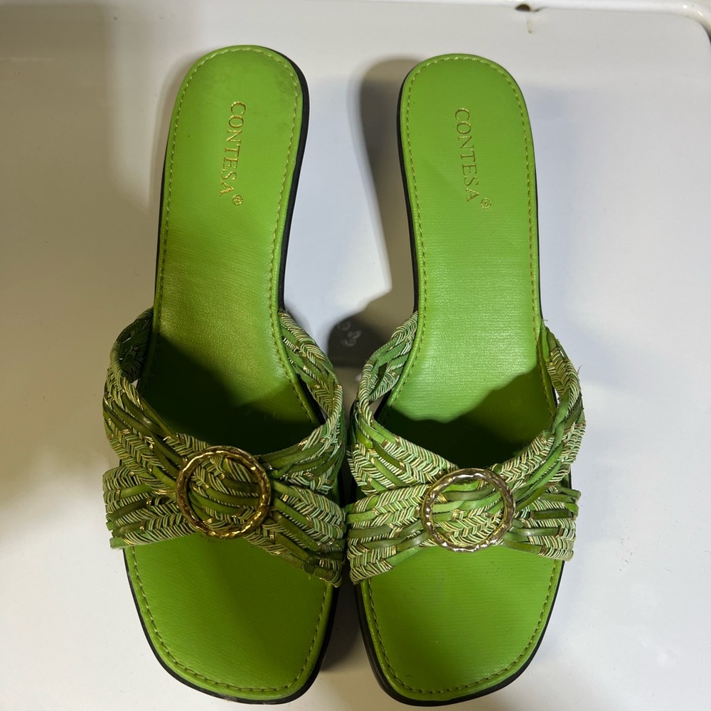 Ladies Sandals Brand: Contesa Size 8M